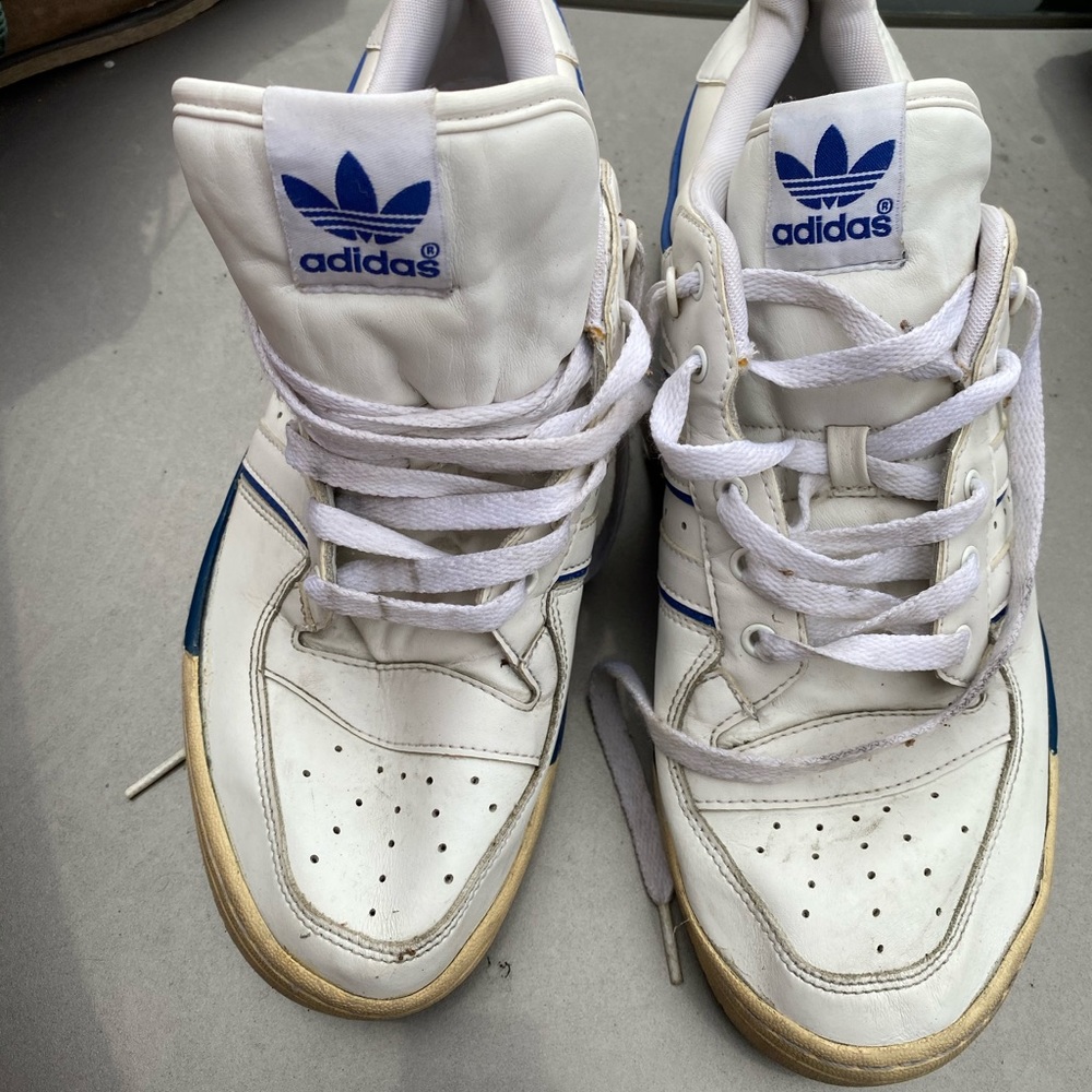 VINTAGE ADIDAS RIVALRY